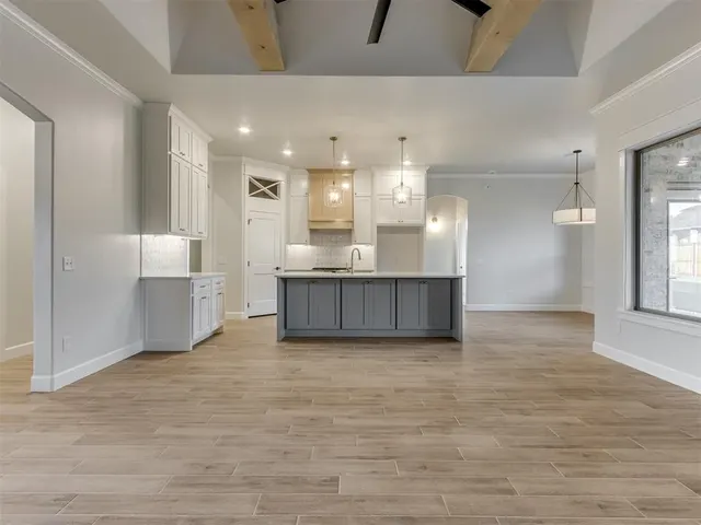 Photo 7 — 10504 SW 50th Street, Mustang, OK 73064