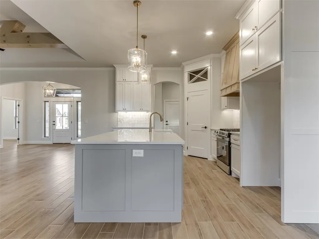 Photo 10 — 10504 SW 50th Street, Mustang, OK 73064