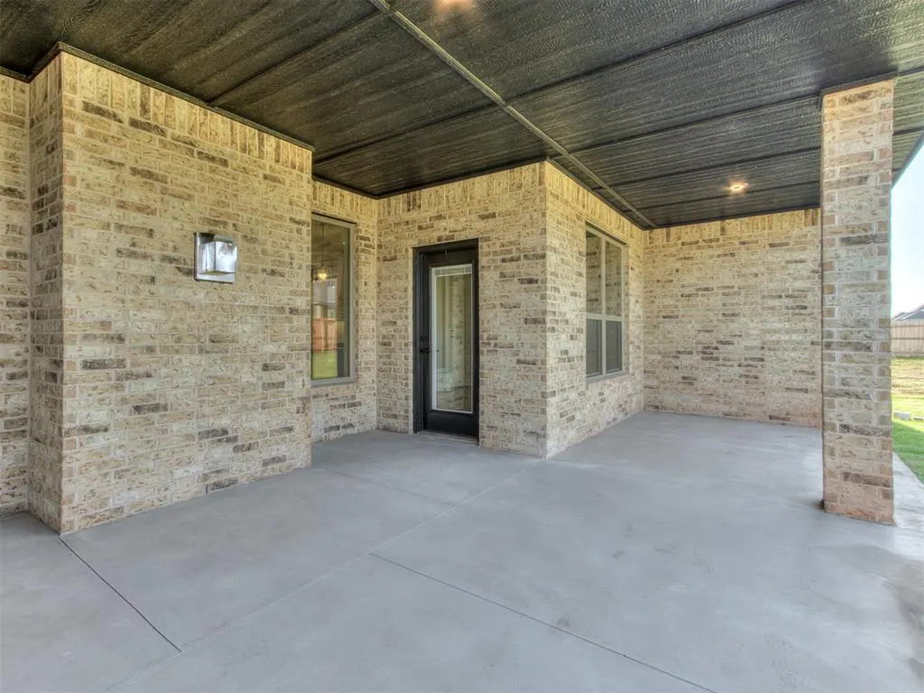 Photo 37 — 10504 SW 50th Street, Mustang, OK 73064