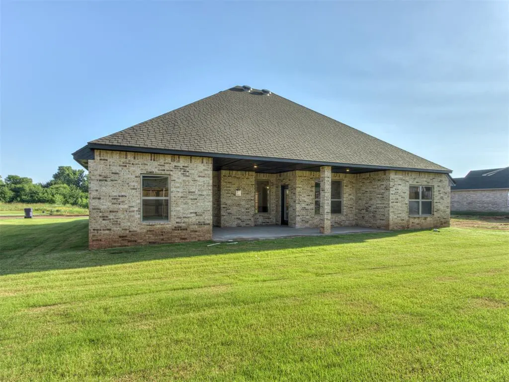 Photo 39 — 10504 SW 50th Street, Mustang, OK 73064