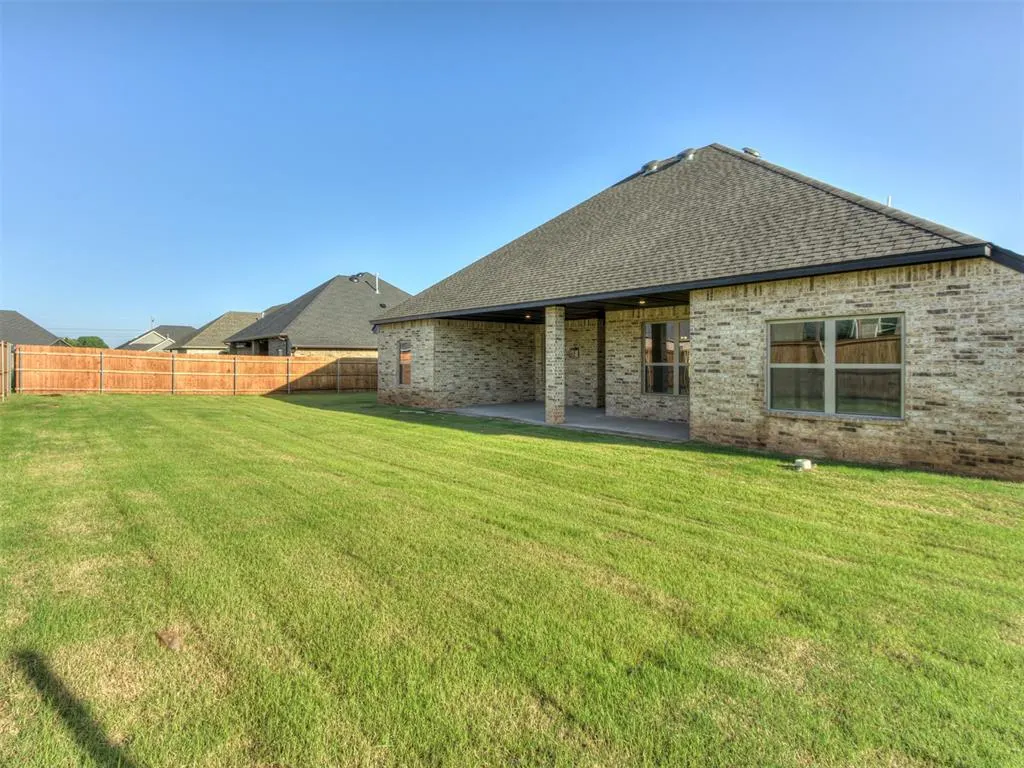 Photo 40 — 10504 SW 50th Street, Mustang, OK 73064