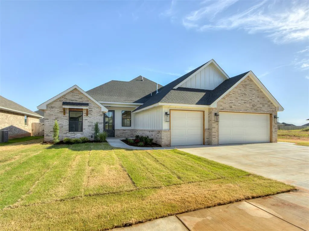 Photo 2 — 10441 SW 51st Street, Mustang, OK 73064
