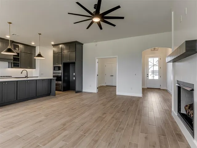 Photo 8 — 10441 SW 51st Street, Mustang, OK 73064