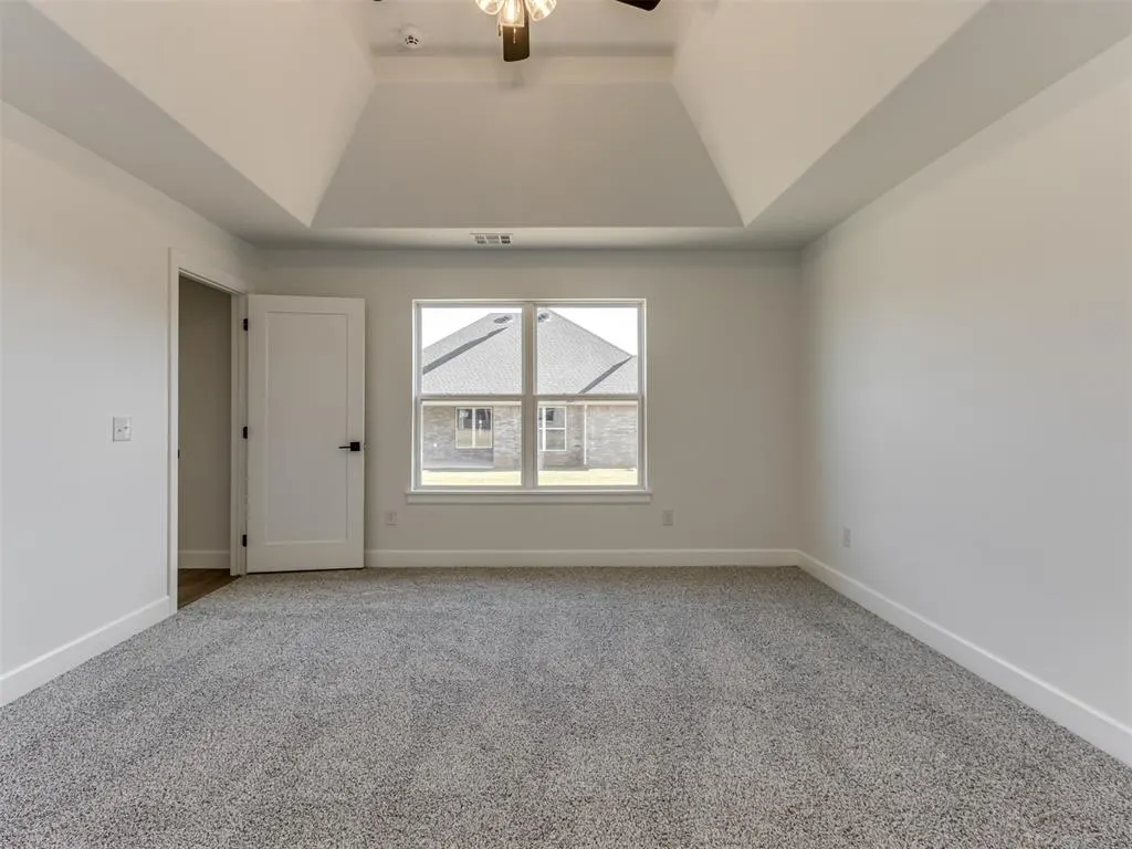 Photo 19 — 10441 SW 51st Street, Mustang, OK 73064