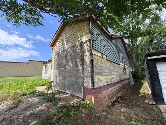 Photo 2 — 800 S 12th Street, Ponca City, OK 74601