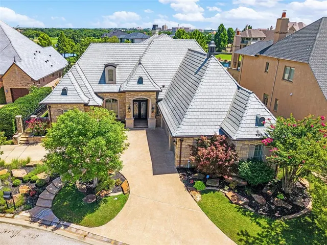 Photo 2 — 15012 Gaillardia Lane, Oklahoma City, OK 73142