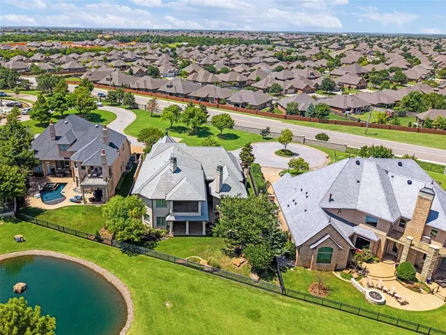 Photo 3 — 15012 Gaillardia Lane, Oklahoma City, OK 73142