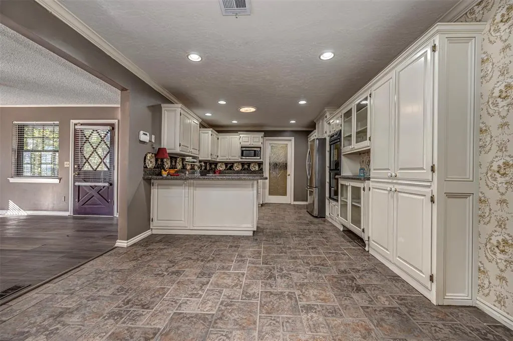 Photo 7 — 8420 NE 125th Street, Jones, OK 73049