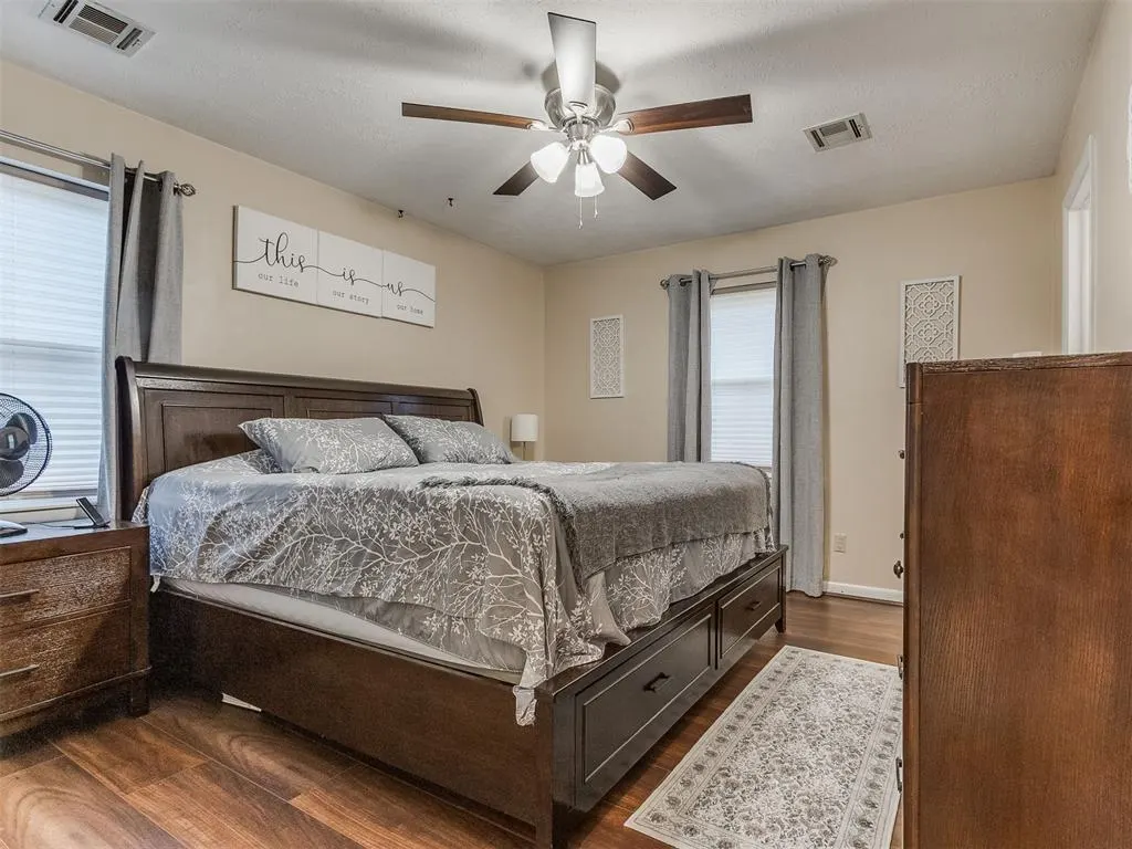Photo 9 — 4437 NW 11th Terrace, Oklahoma City, OK 73107