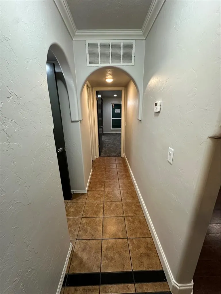 Photo 23 — 8028 Golden Oaks Road, Oklahoma City, OK 73127