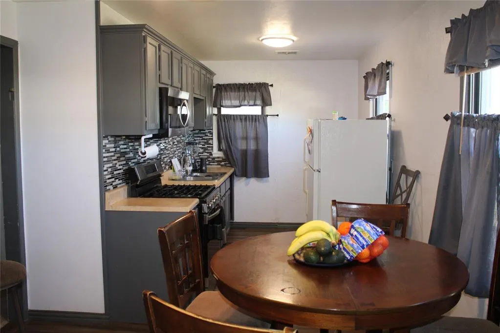 Photo 5 — 2932 SW 51st Street, Oklahoma City, OK 73119