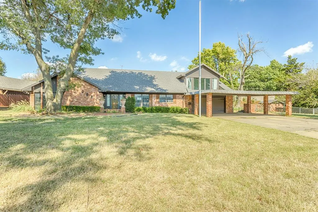 Front exterior — 2824 Nichols Road, Chickasha, OK 73018