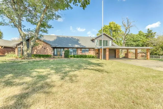 Front exterior — 2824 Nichols Road, Chickasha, OK 73018