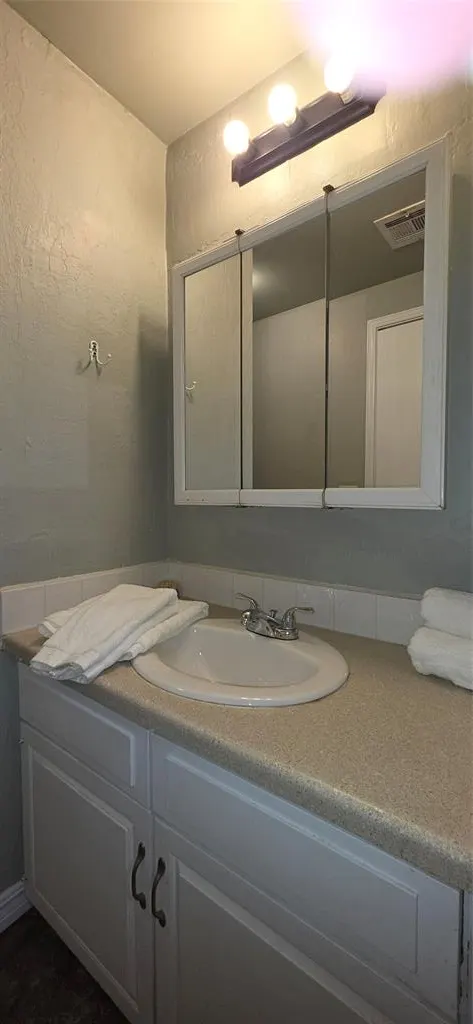 Photo 23 — 7307 Edenborough Drive, Oklahoma City, OK 73132