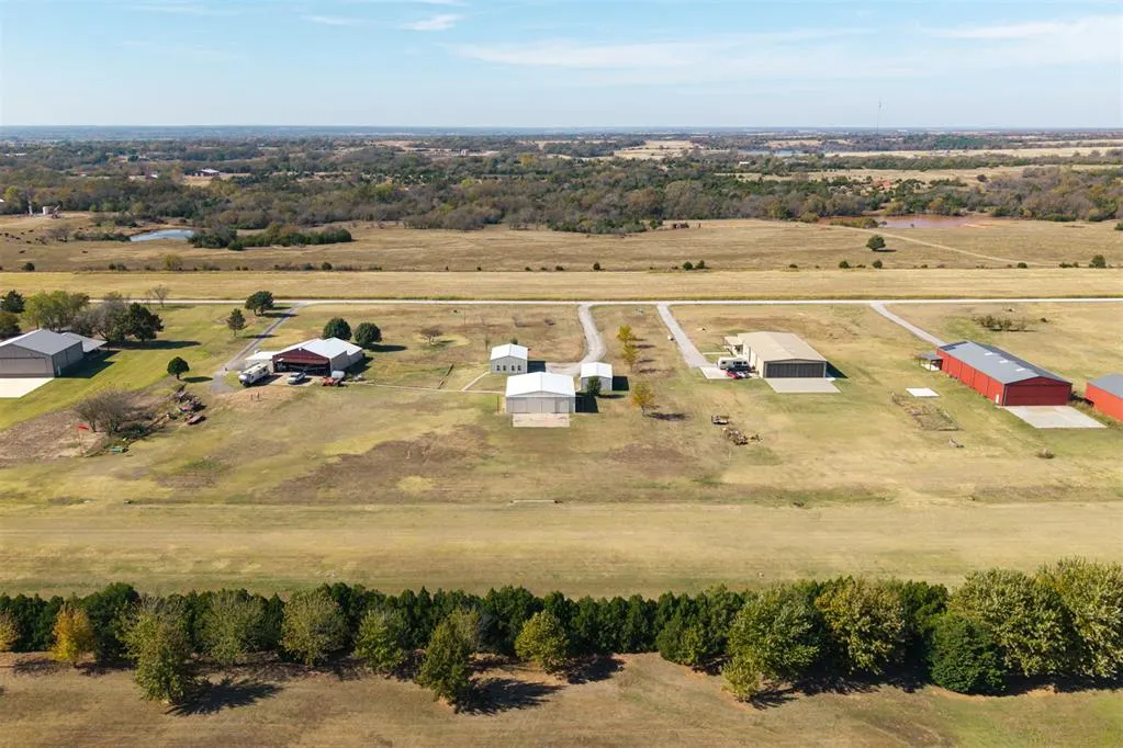 Photo 43 — 27458 Airstrip Road, Washington, OK 73093
