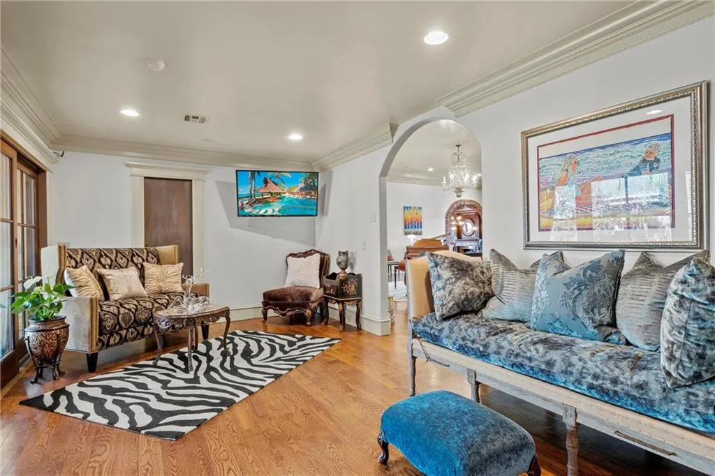 Photo 16 — 1611 Guilford Lane, Nichols Hills, OK 73120