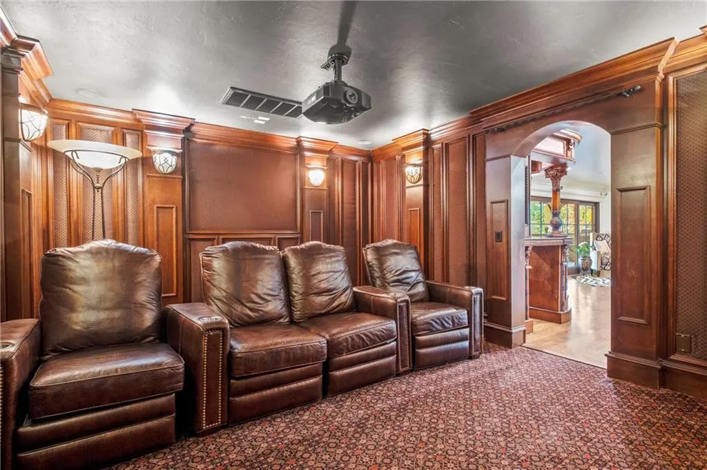 Photo 18 — 1611 Guilford Lane, Nichols Hills, OK 73120