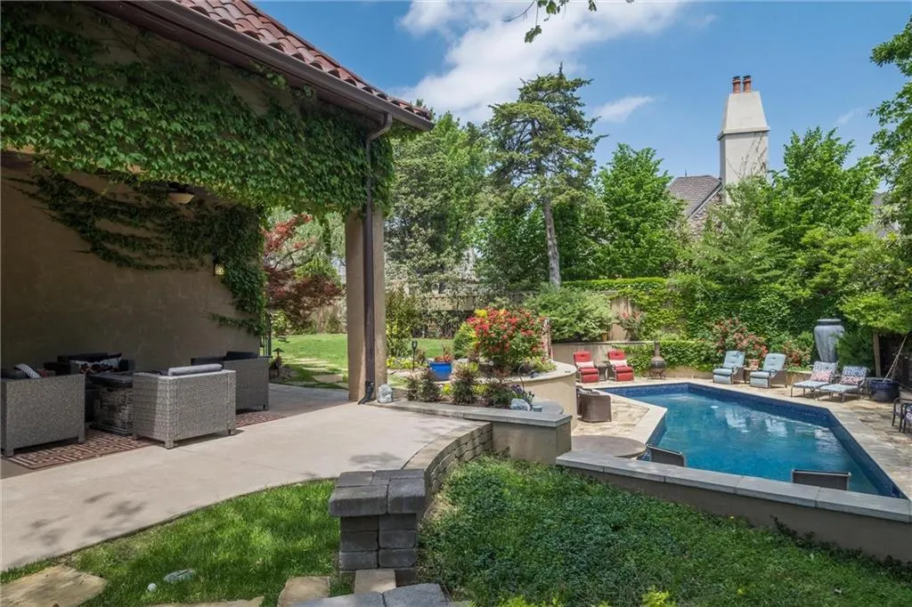 Photo 26 — 1611 Guilford Lane, Nichols Hills, OK 73120