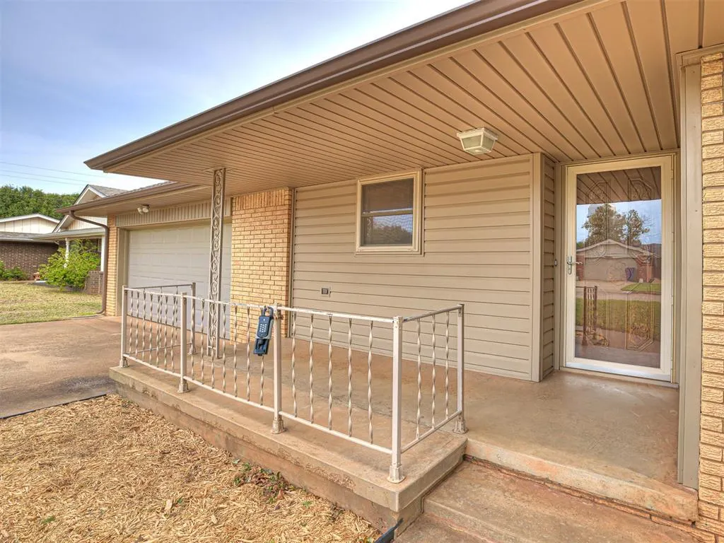 Photo 6 — 1303 S 10th Street, Kingfisher, OK 73750