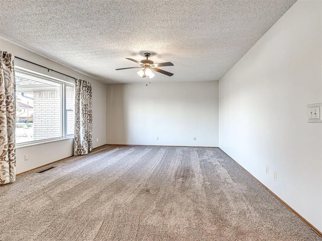 Photo 13 — 1303 S 10th Street, Kingfisher, OK 73750