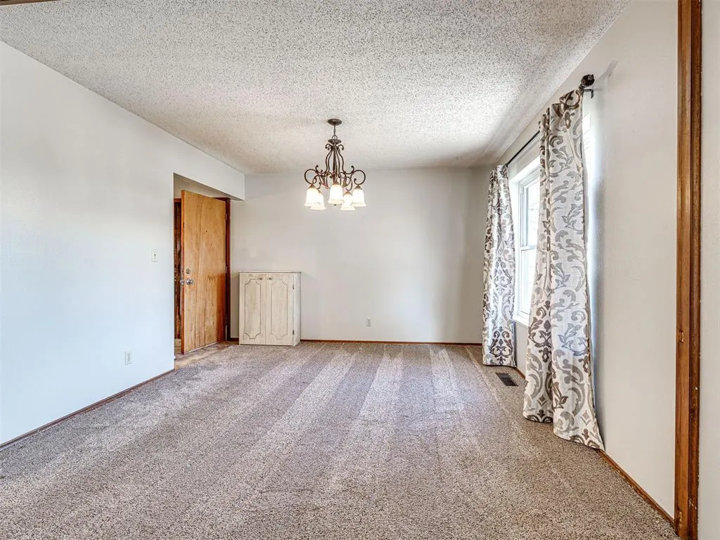 Photo 17 — 1303 S 10th Street, Kingfisher, OK 73750