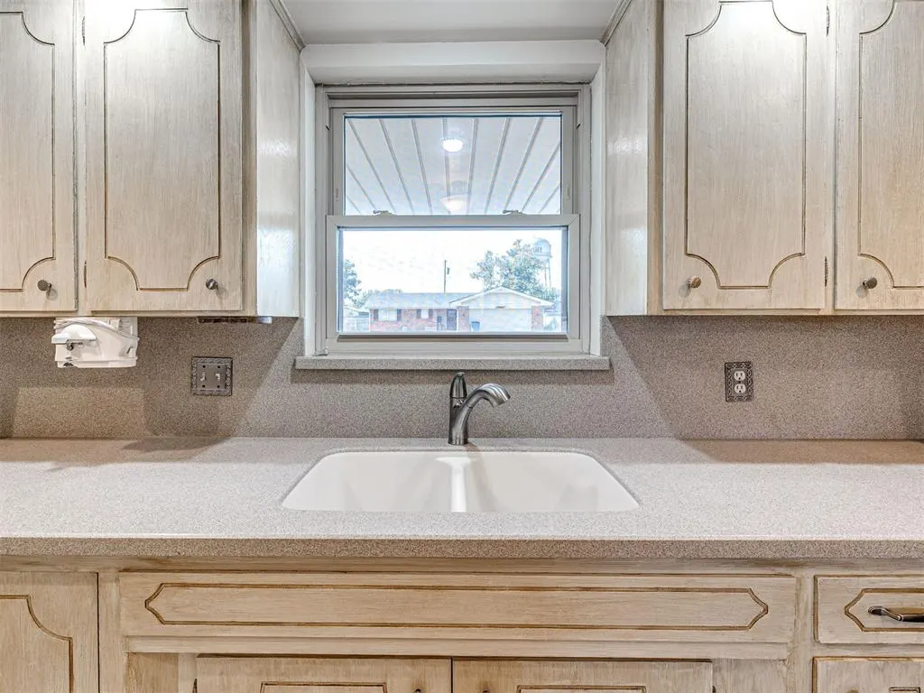 Photo 22 — 1303 S 10th Street, Kingfisher, OK 73750