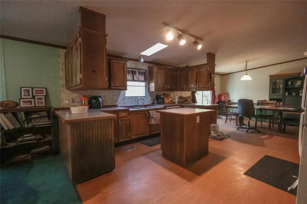 Photo 13 — 40326 Romulus Road, Macomb, OK 74852