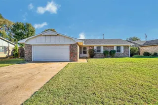 Sold home at 2308 N Flamingo Lane