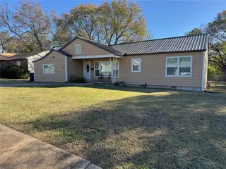 Sold home at 812 Roosevelt Street