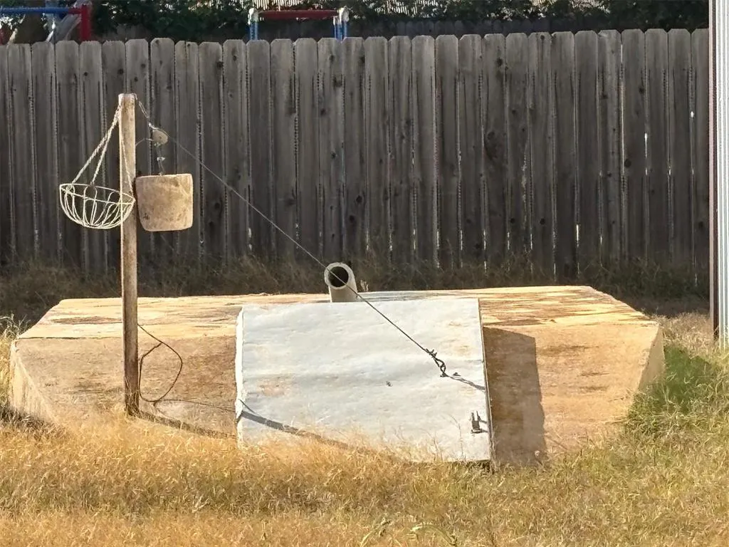 Photo 4 — 1709 W Broadway Avenue, Elk City, OK 73644