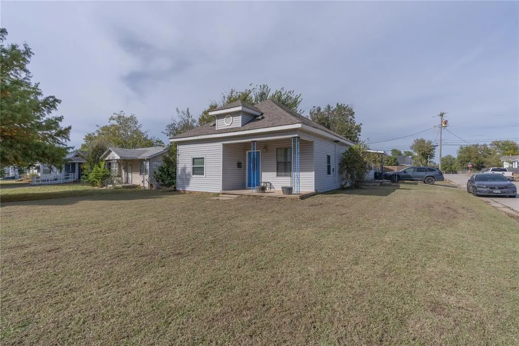 Photo 6 — 202 W Franklin Street, Shawnee, OK 74804