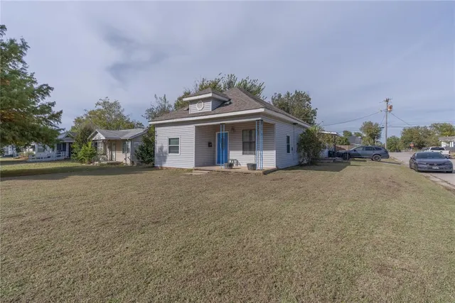 Photo 6 — 202 W Franklin Street, Shawnee, OK 74804