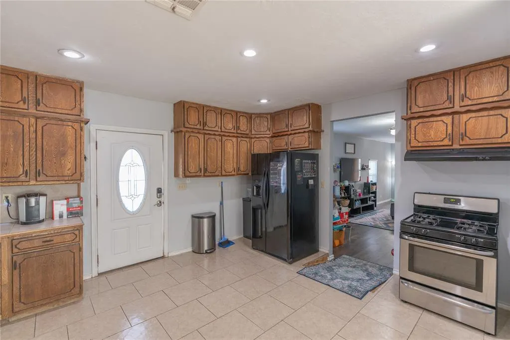 Photo 9 — 202 W Franklin Street, Shawnee, OK 74804
