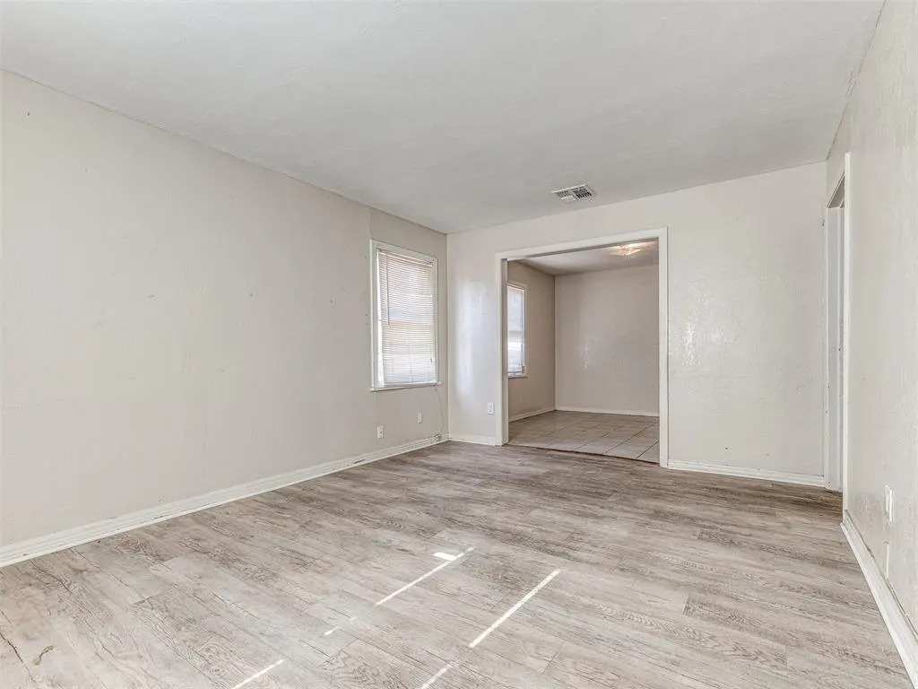 Photo 7 — 2213 NE 18th Street, Oklahoma City, OK 73111