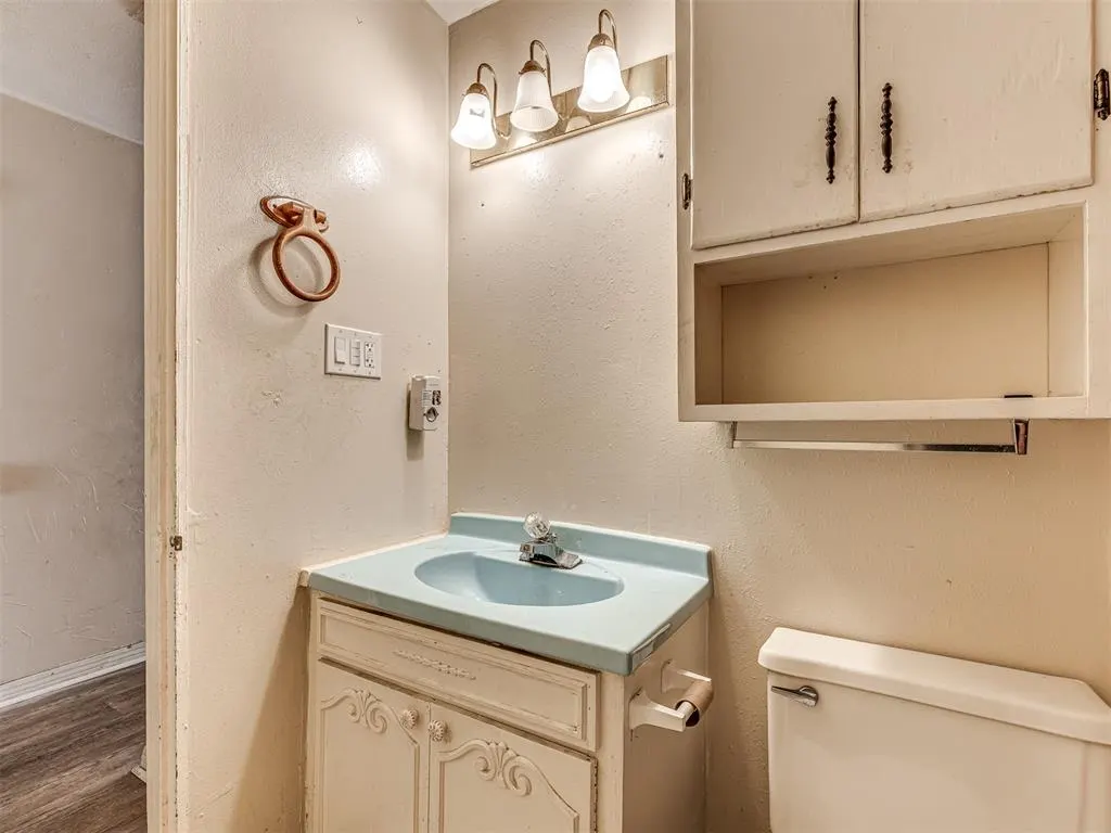 Photo 42 — 2213 NE 18th Street, Oklahoma City, OK 73111