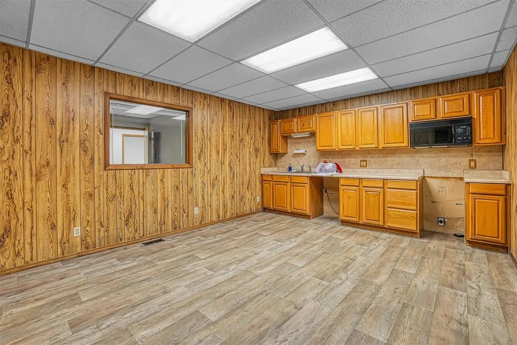 Photo 24 — 104 Access Road, Elk City, OK 73644