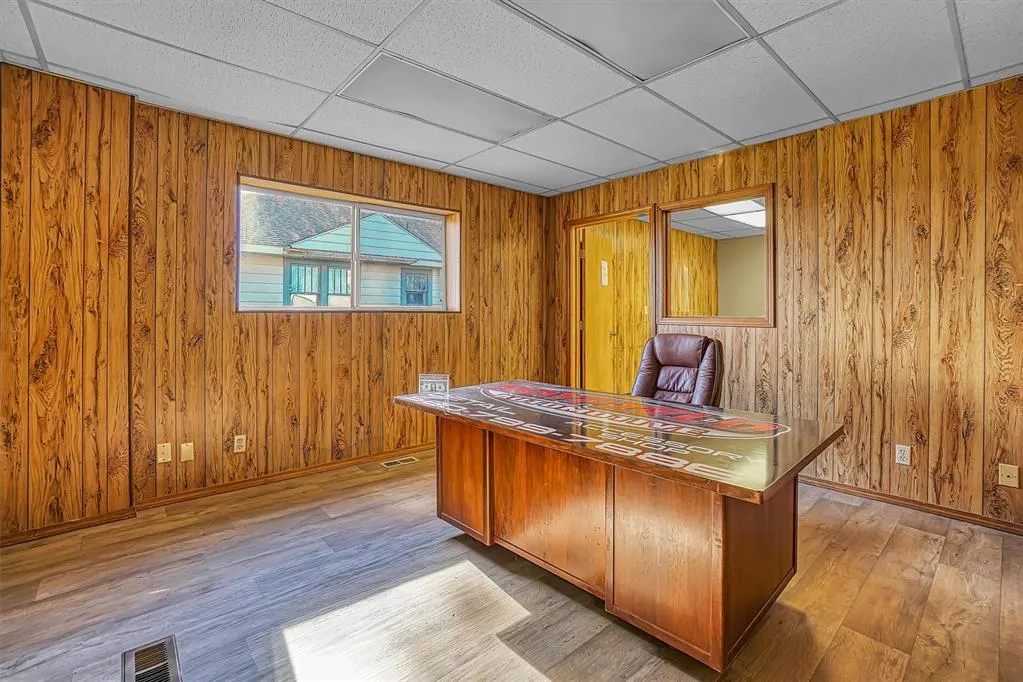 Photo 27 — 104 Access Road, Elk City, OK 73644