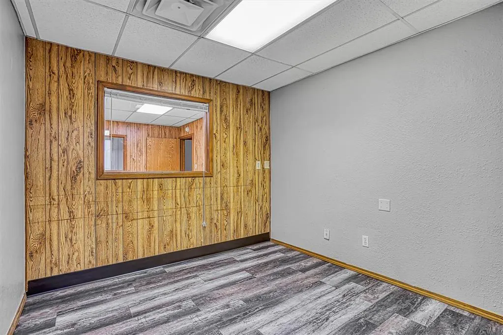 Photo 47 — 104 Access Road, Elk City, OK 73644