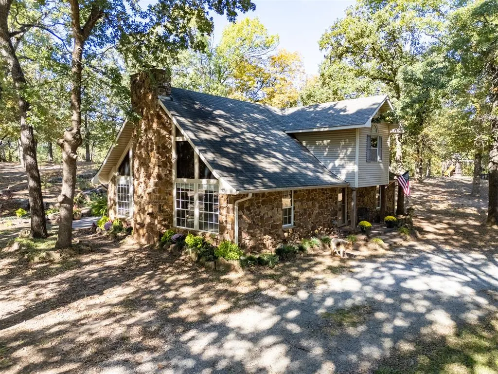 Front exterior — 17 Rustic Oaks Drive, Shawnee, OK 74804