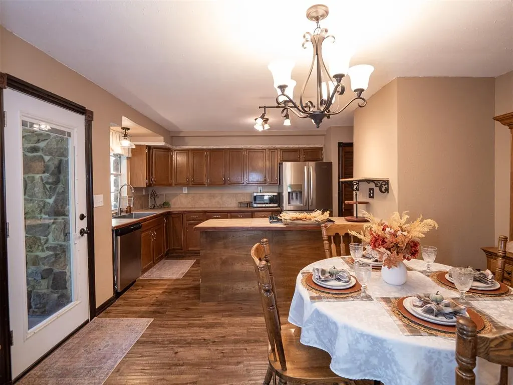 Photo 13 — 17 Rustic Oaks Drive, Shawnee, OK 74804