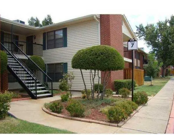 Photo 3 — 4400 Hemingway Drive 228, Oklahoma City, OK 73118