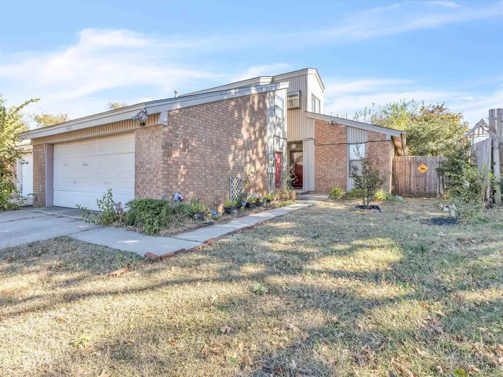 Front exterior — 1600 Julie Place, Oklahoma City, OK 73127