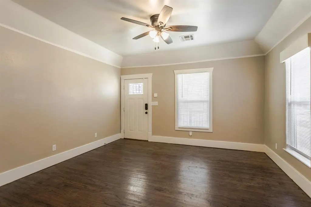 Photo 15 — 1607 NE 11th Street, Oklahoma City, OK 73117