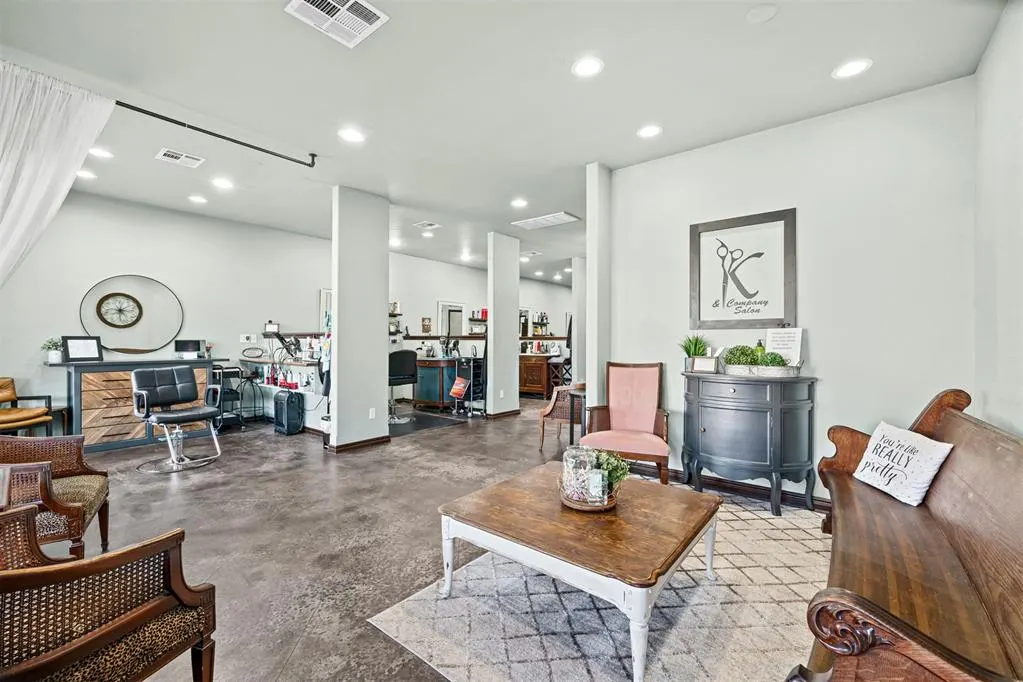 Photo 5 — 116 S Main Street, Blanchard, OK 73010