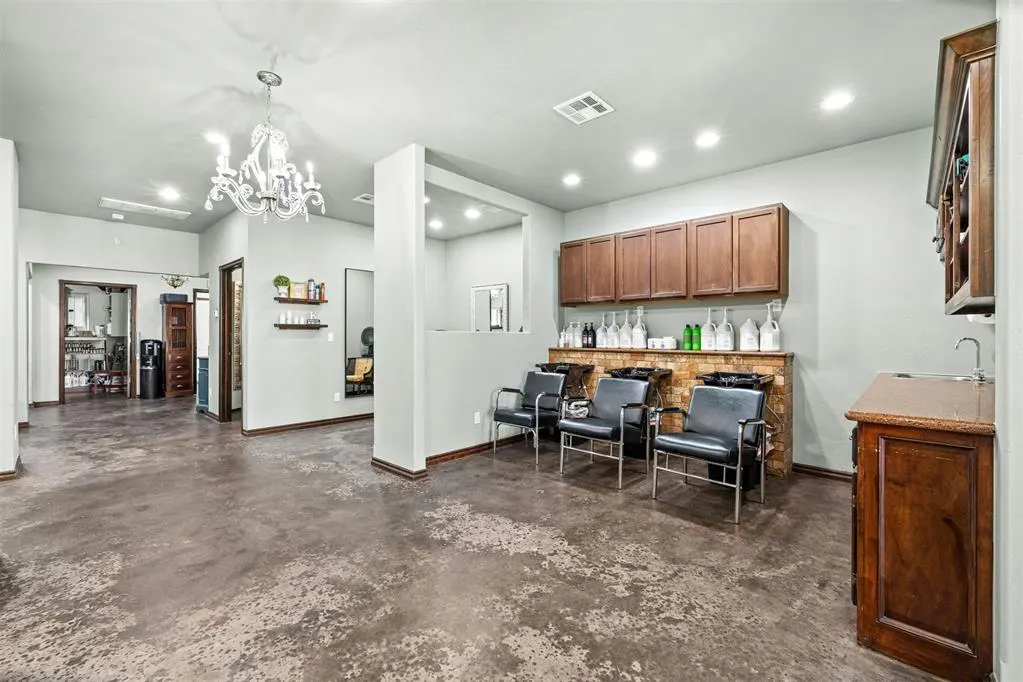 Photo 12 — 116 S Main Street, Blanchard, OK 73010