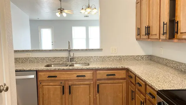Photo 6 — 9233 Snowberry Drive, Oklahoma City, OK 73165