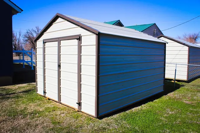 Photo 6 — 2 NW 6th Street, Tuttle, OK 73089