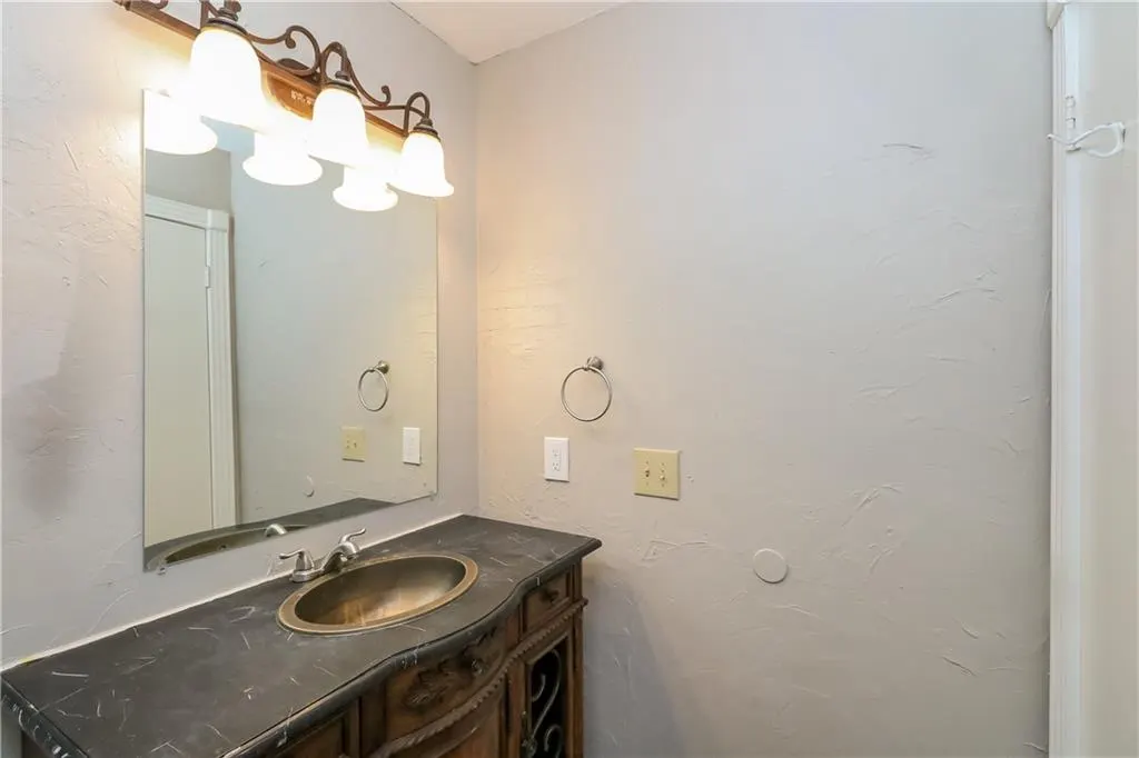 Photo 11 — Address unavailable, Oklahoma City, OK 73162