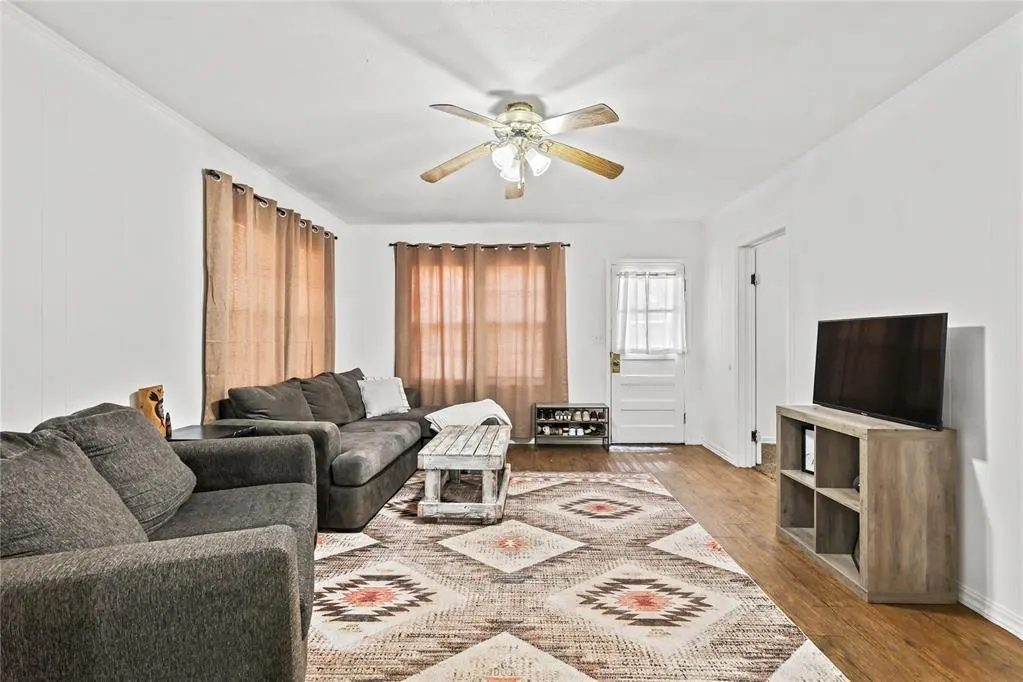 Photo 5 — 514 W Tom Stafford Street, Weatherford, OK 73096