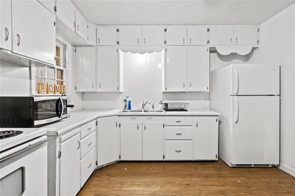 Photo 8 — 514 W Tom Stafford Street, Weatherford, OK 73096